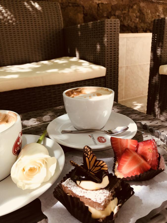 Aruna Suites Rome Bagian luar foto